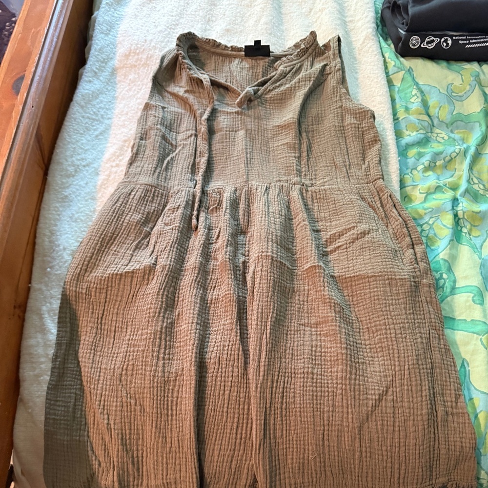 Nursing queen olive maxi dress sleeveless